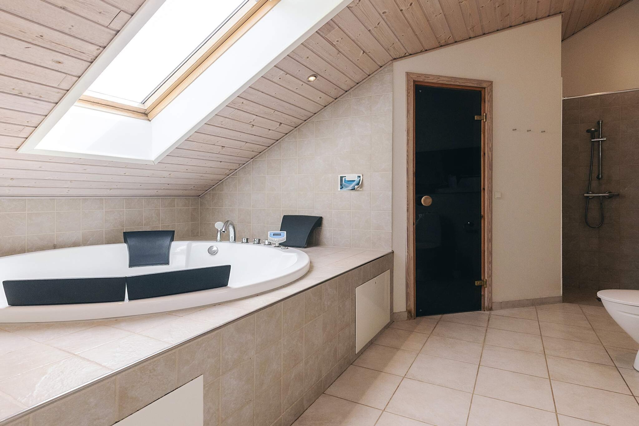 Luxe wellnessresort met spa - Binnen
