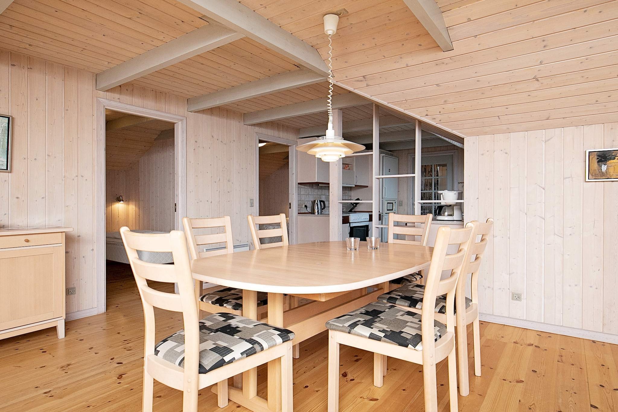 Heerlijk genieten van de zee in Lynderup - Binnen