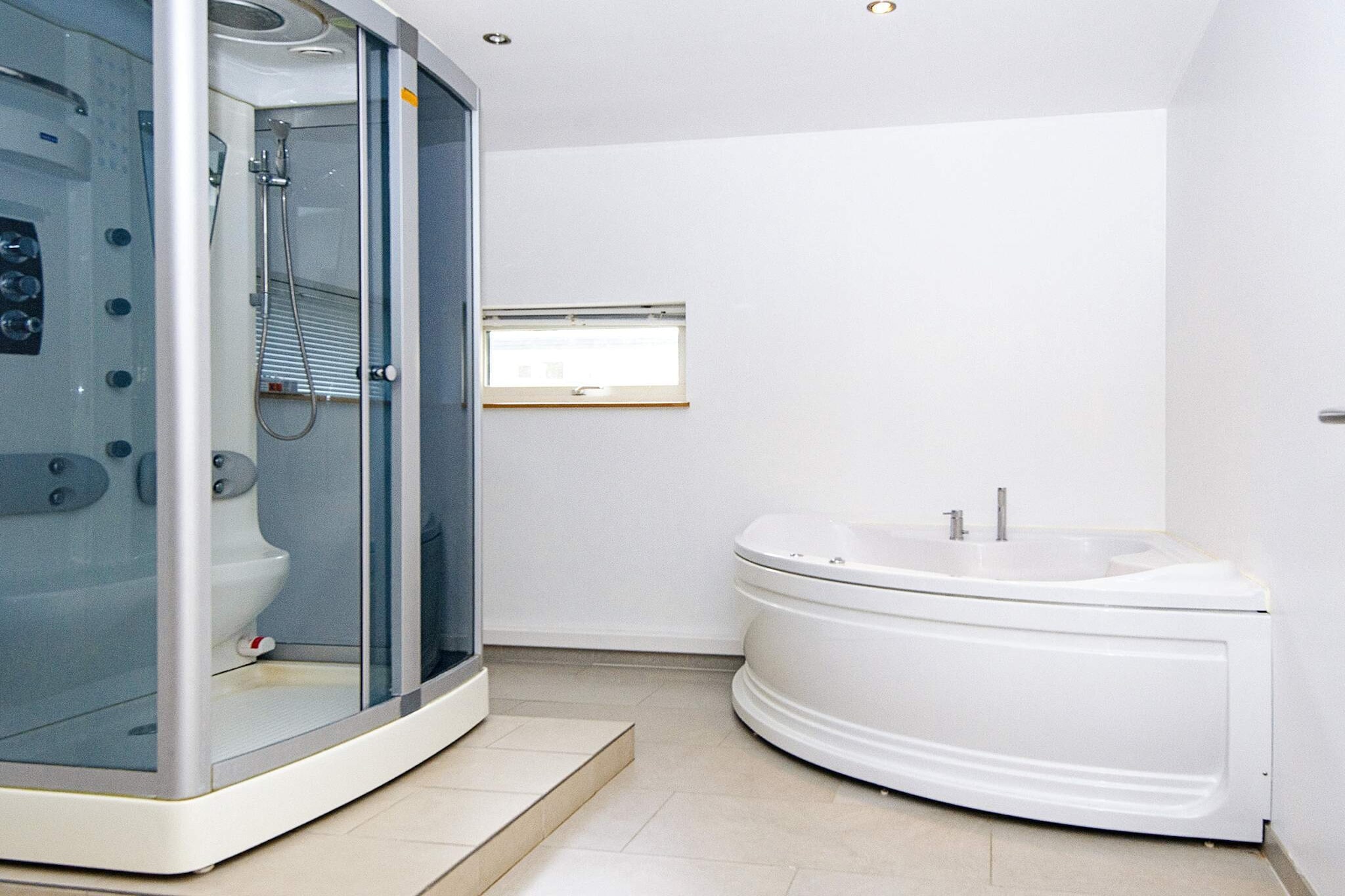 14 Personen Ferienhaus in Grenaa-By Traum - Wellnessbereich
