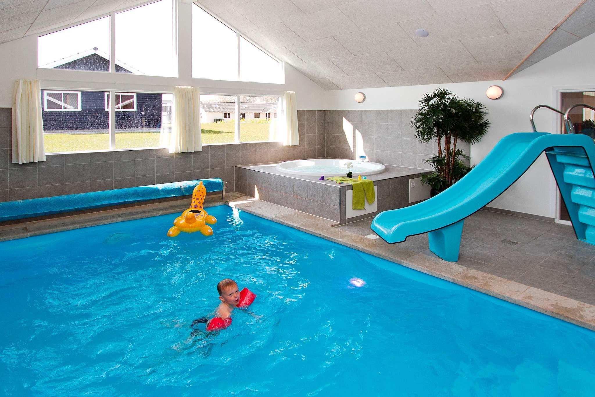 Luxuriöses Pool-Refugium in Kegnaes - Schwimmbad