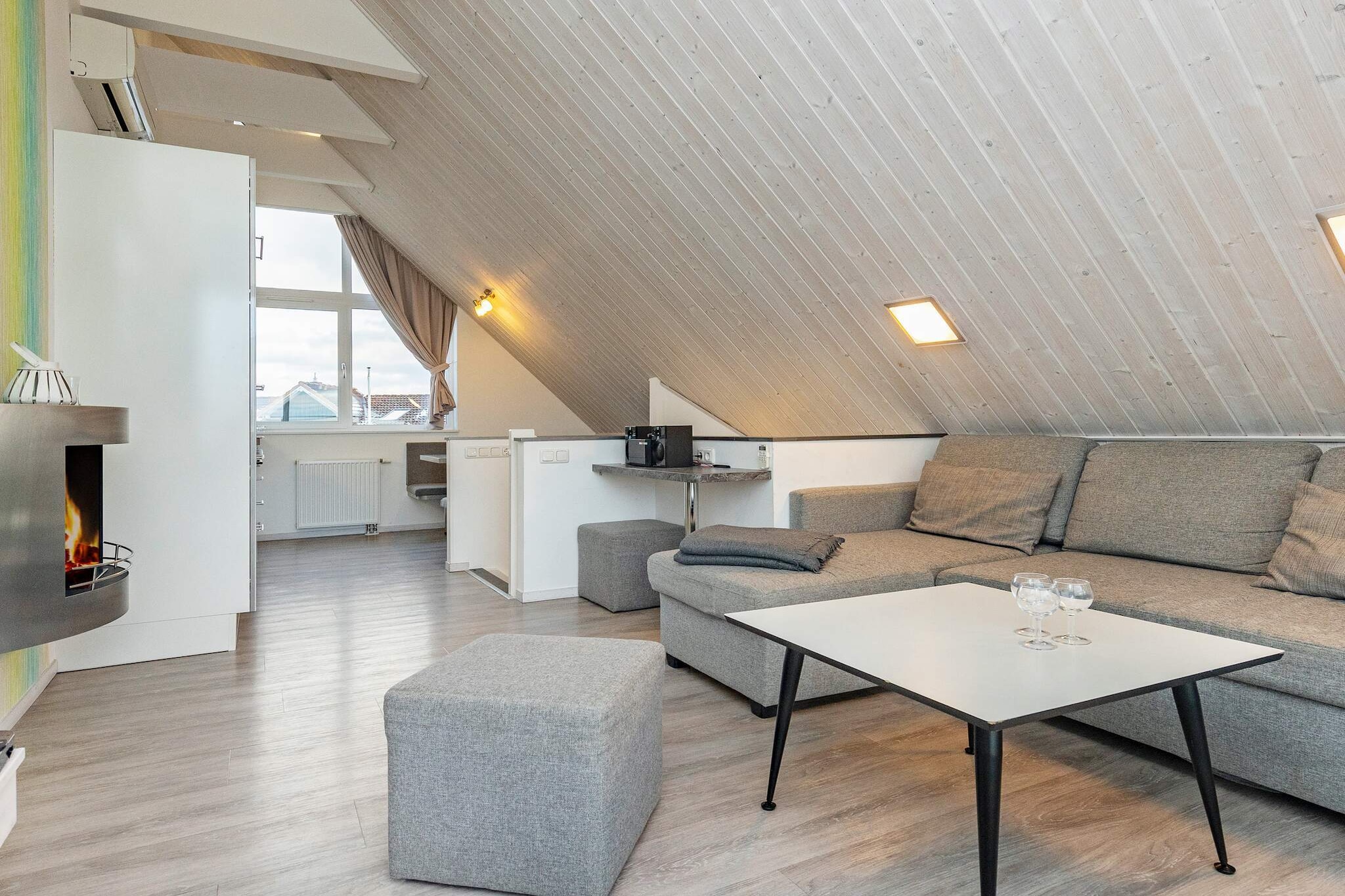MERKUR 35+33 S DHH 1.RH. - Intérieur