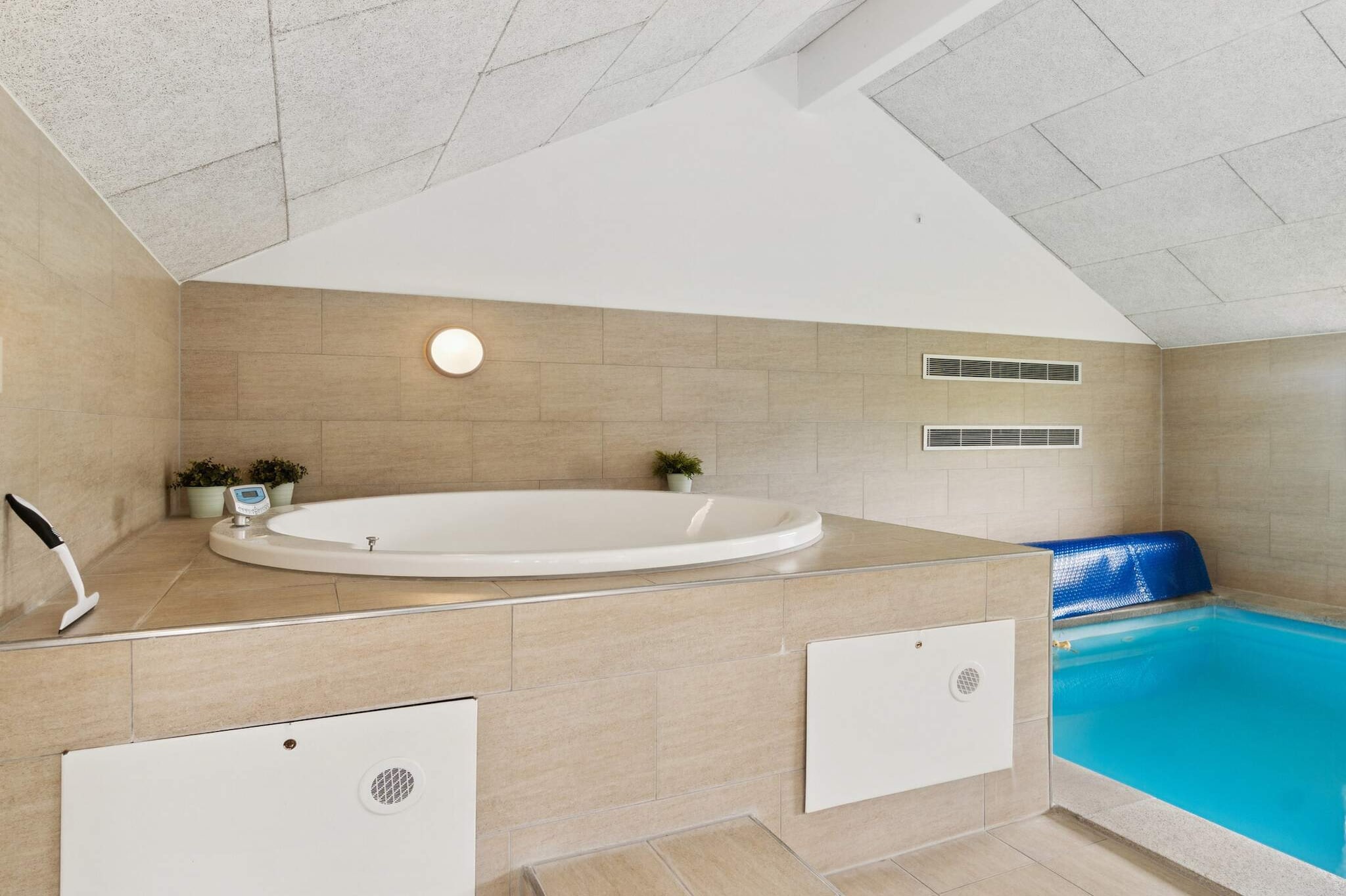 14 Personen Ferienhaus in Ebeltoft - Wellnessbereich