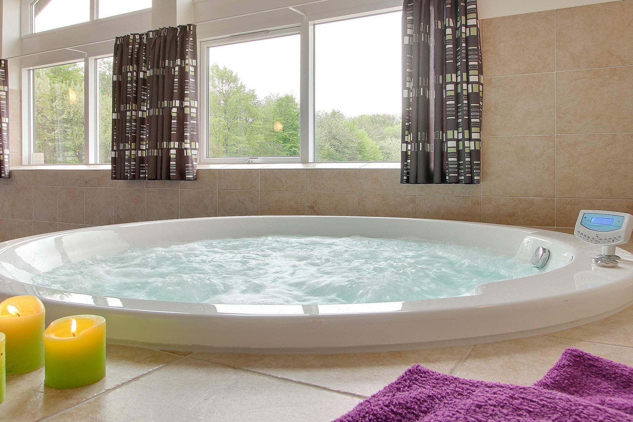 Luxuriöse Poolvilla in Lohals - Wellnessbereich