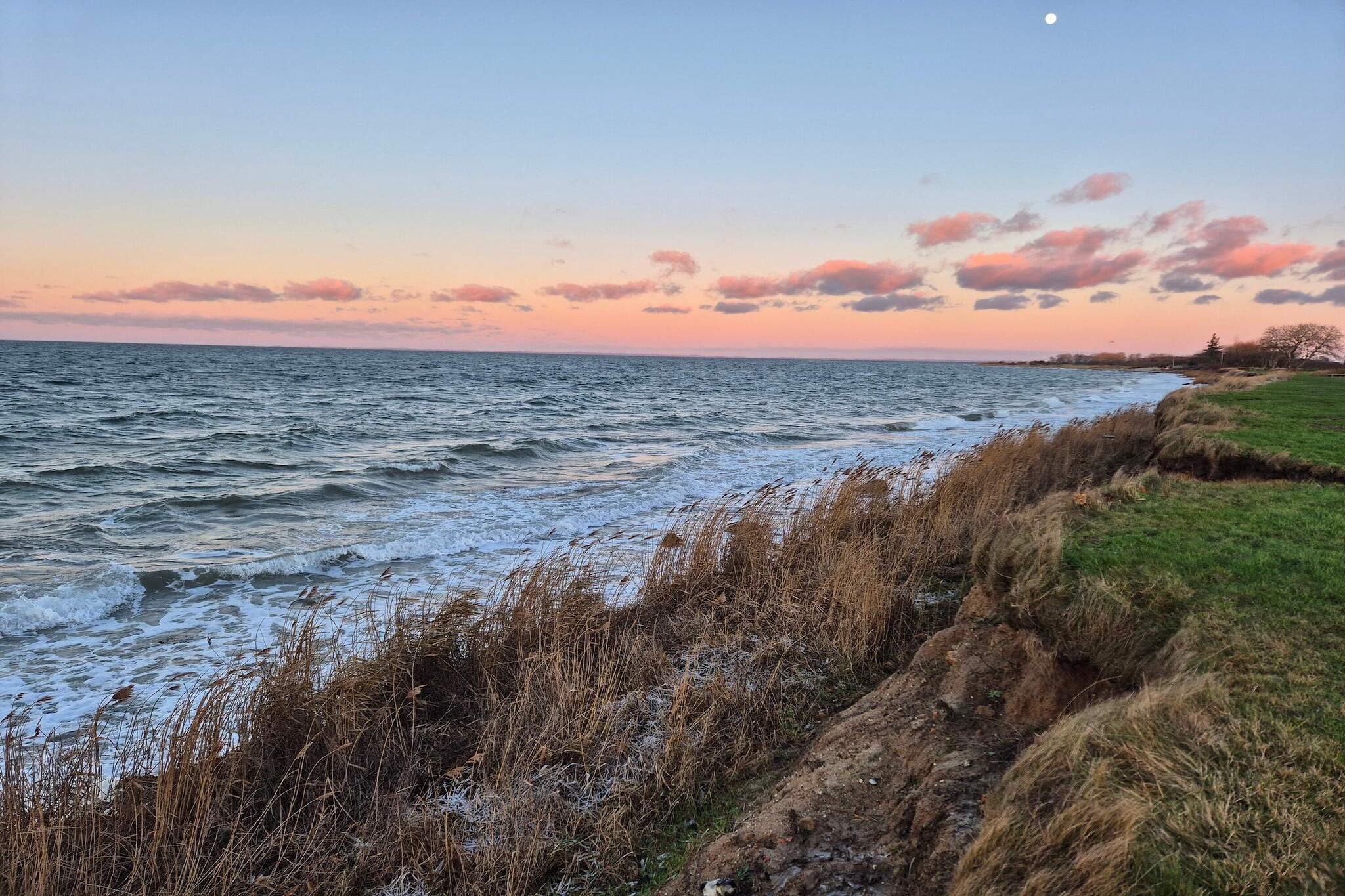 Luxe zwembadresort in Nordborg - Waterzicht