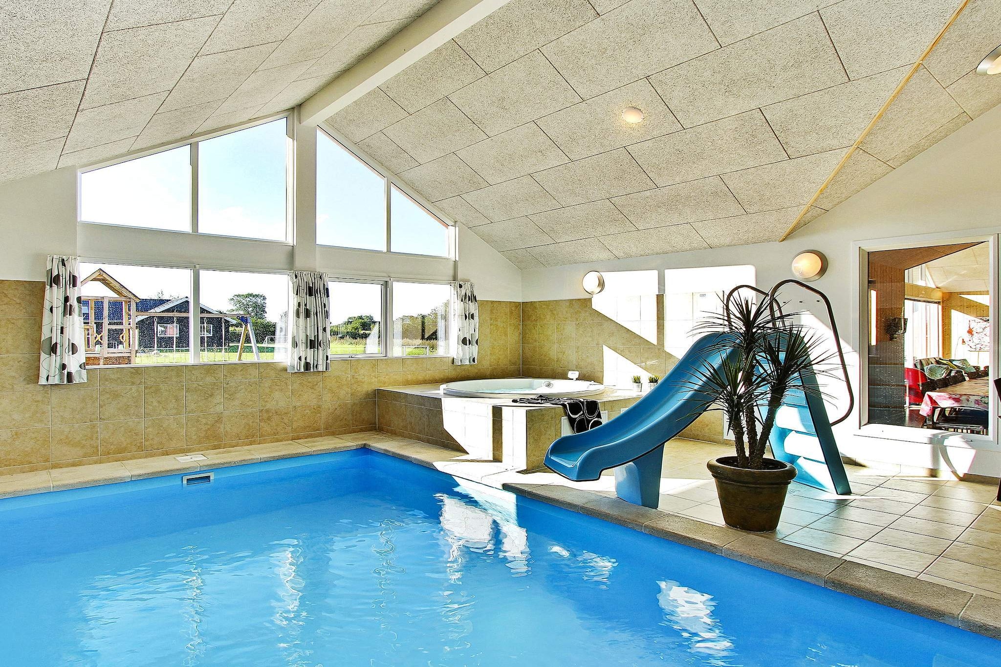 Luxe zwembadresort in Nordborg - Zwembad