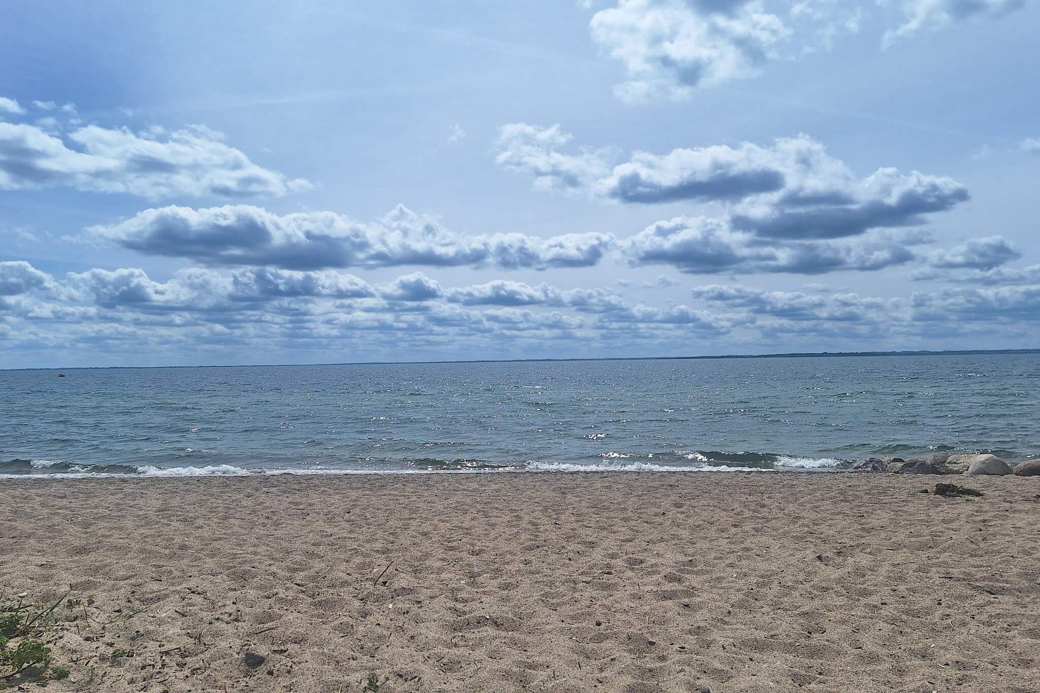 Licht familiehuis bij Kelstrup Strand-Waterzicht