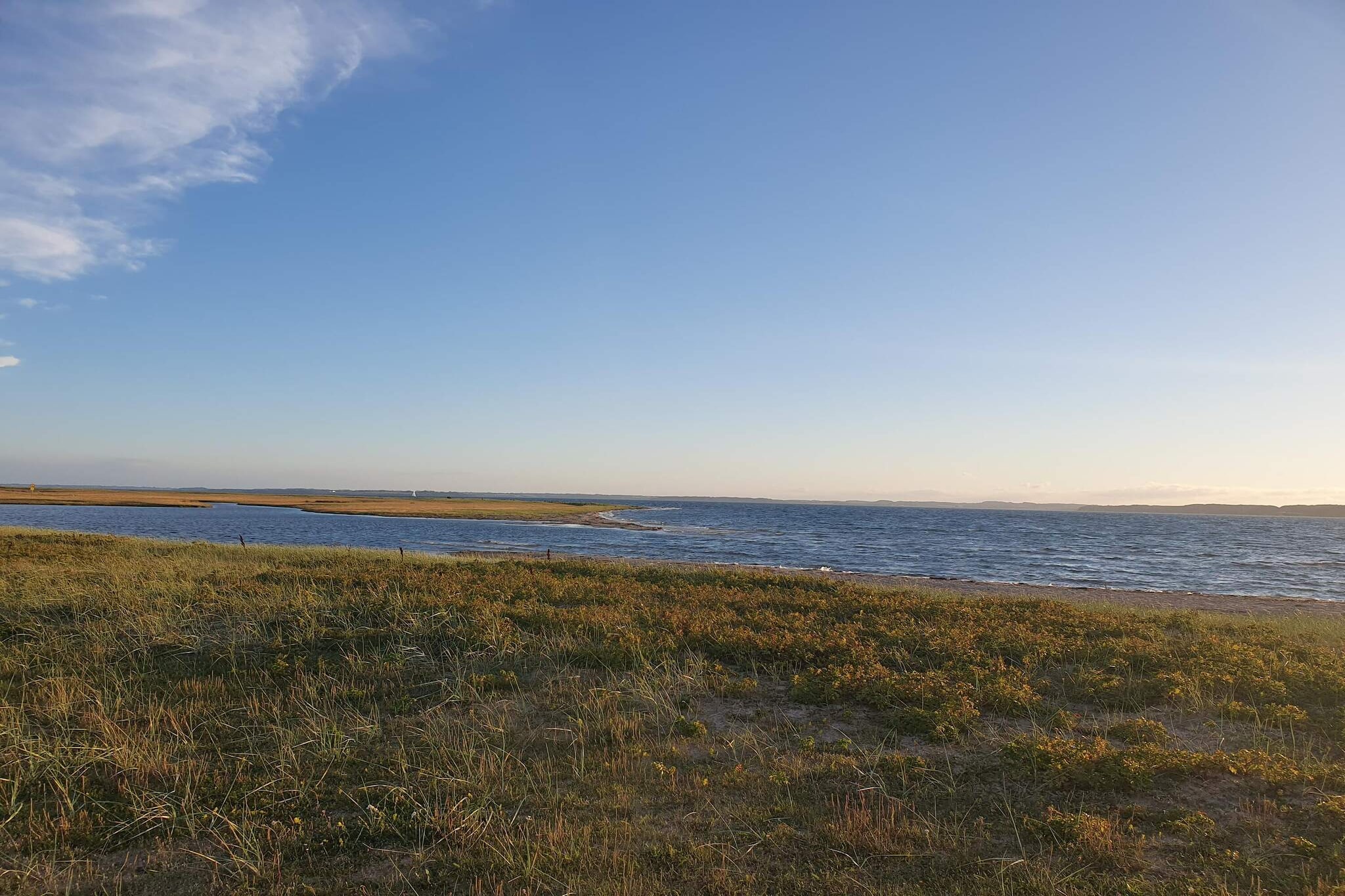 Licht familiehuis bij Kelstrup Strand-Waterzicht