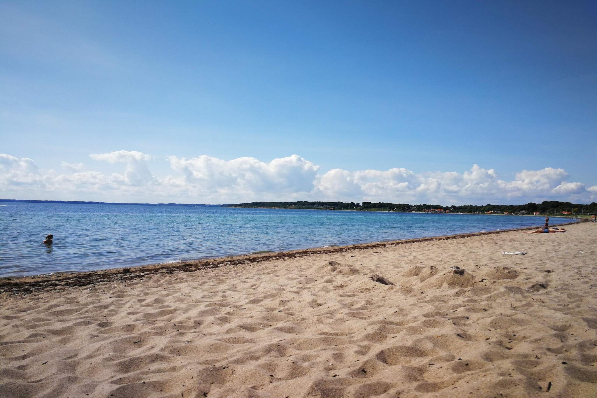 Licht familiehuis bij Kelstrup Strand-Waterzicht