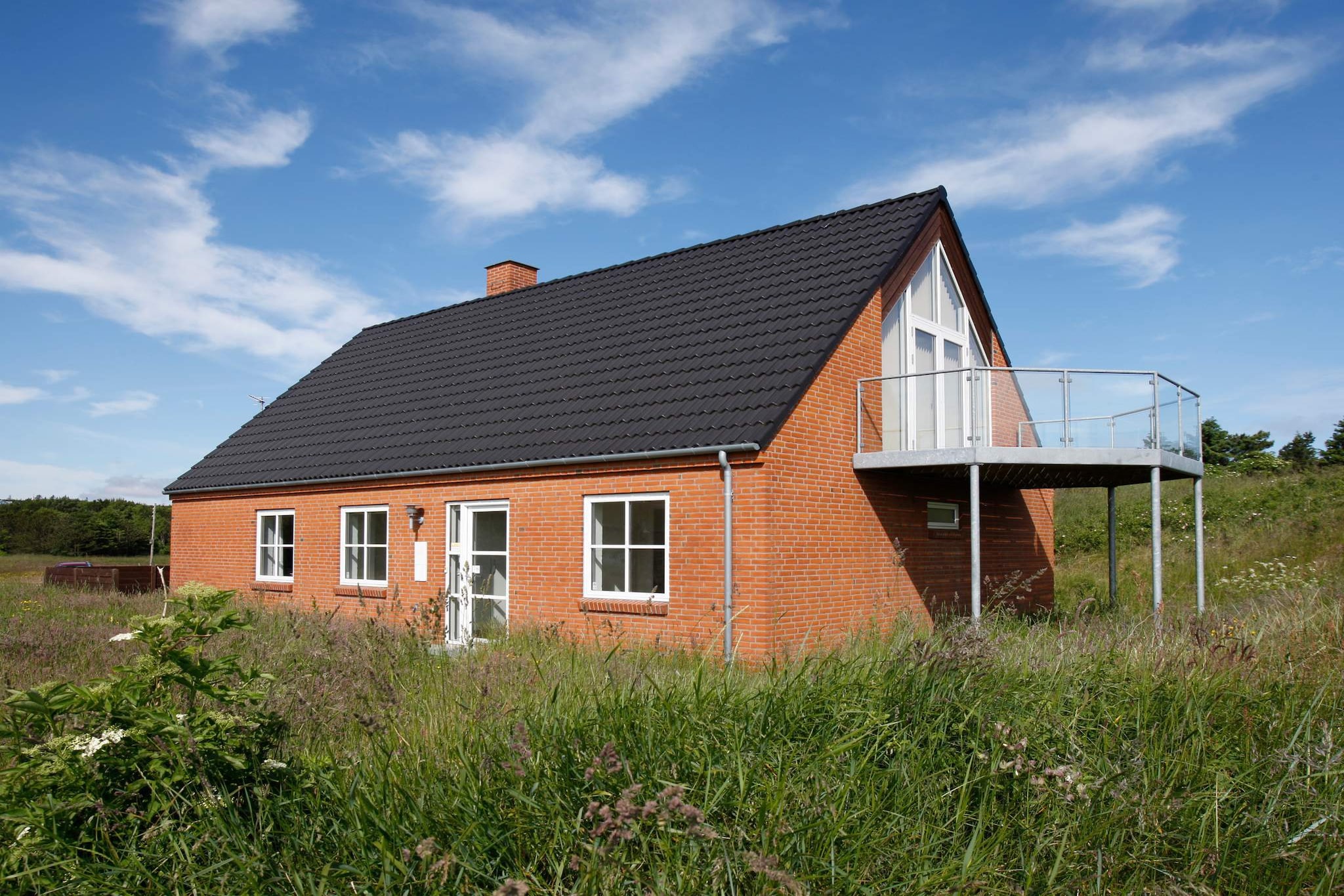 Secluded Retreat near Sea