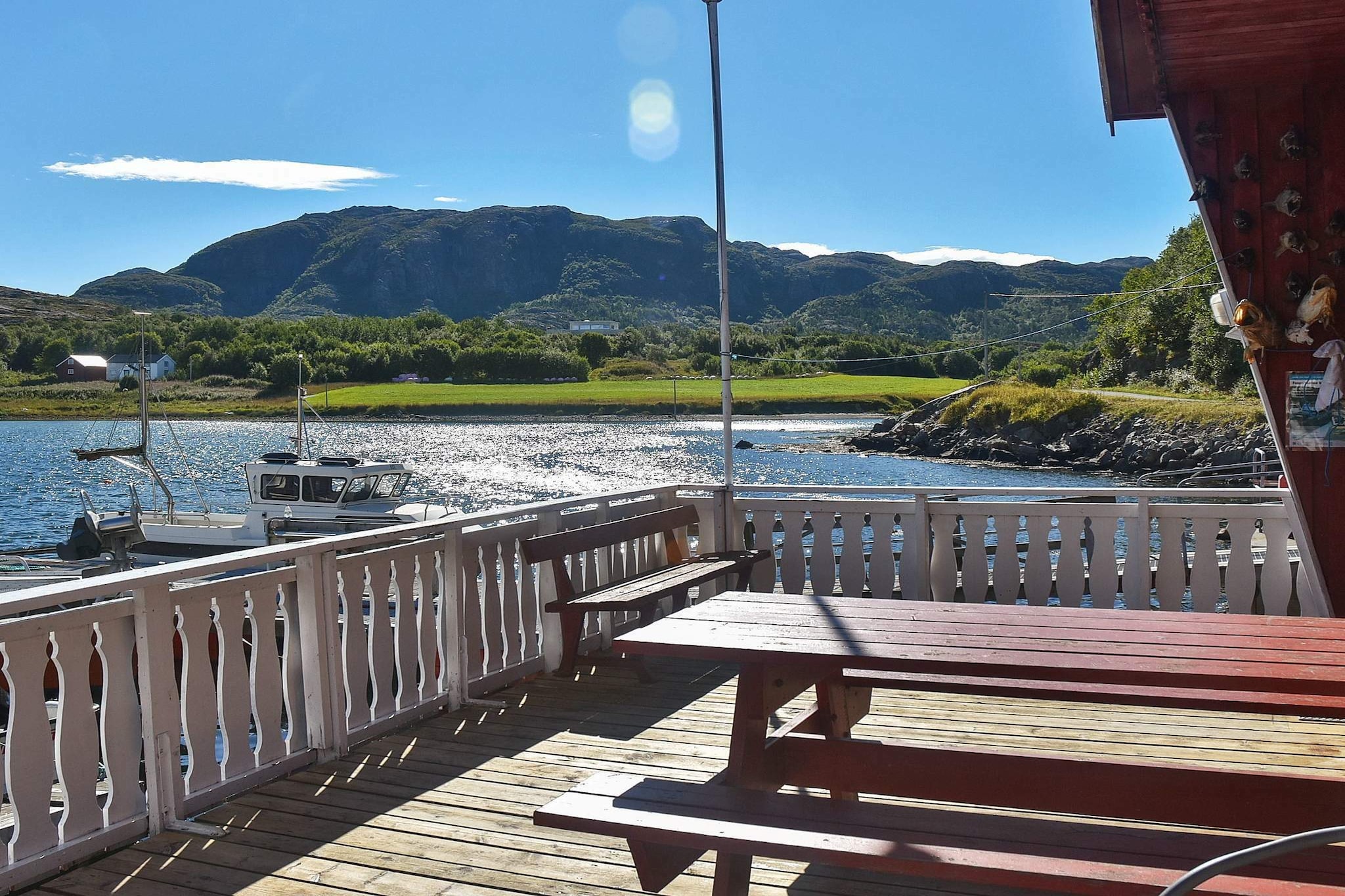 Internet Access DSL, Living room(single bed), Kitchen(10 m2)(cooker(electric), hood, coffee machine(filter), microwave, dishwasher, freezer(> 250L), fridge-freezer), Living/bed room(22 m2)(TV(satellite, german television channels, norvegian TV channels ), radio, CD player), bedroom(5 m2)(2x single bed), bedroom(14 m2)(2x single bed), bedroom(single bed), bathroom(washbasin, toilet), bathroom(floor heating)(washbasin, shower), washing machine, heating(electric), terrace(20 m2), garden furniture, BBQ, air to air heatpump