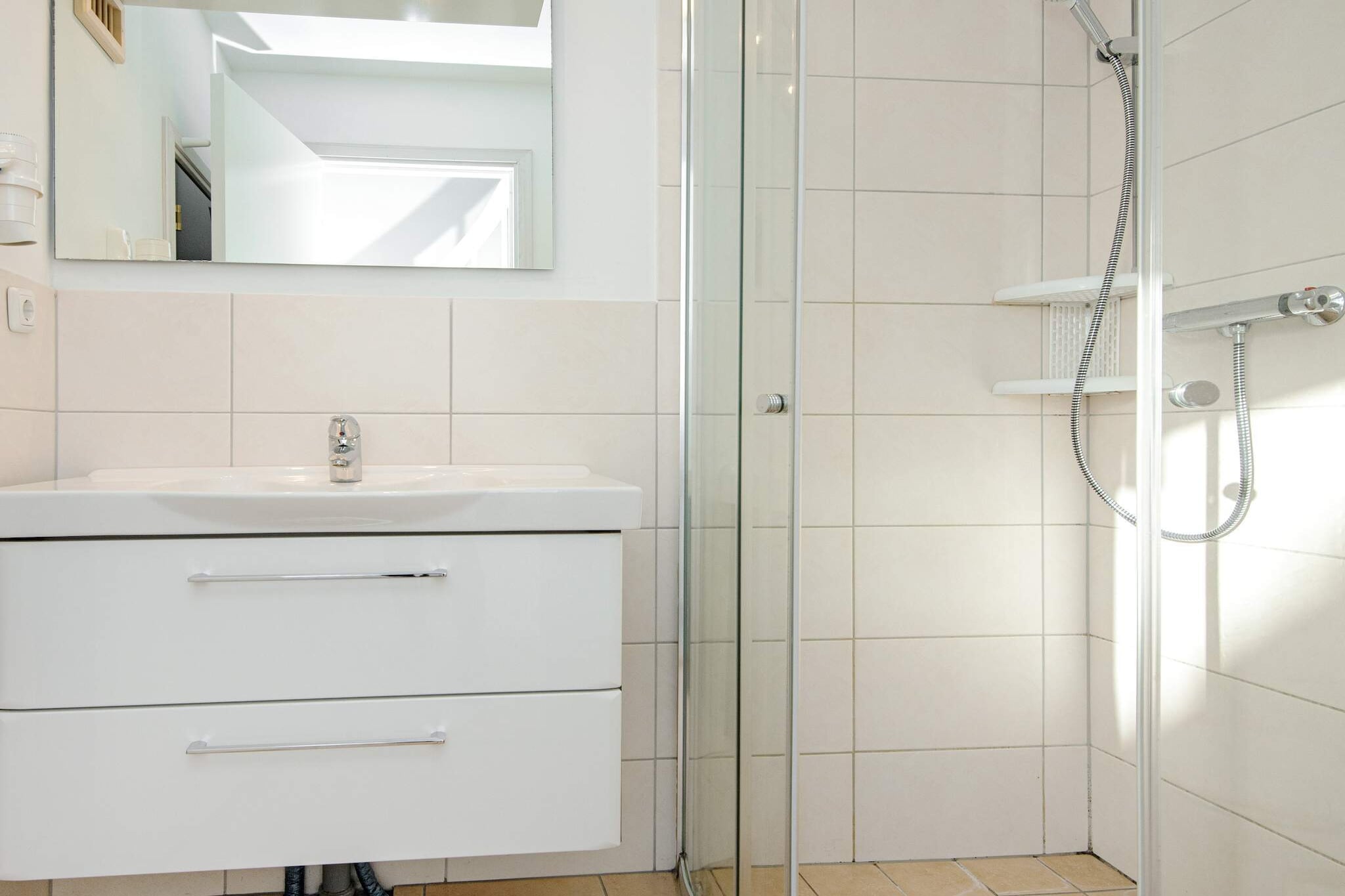 MERKUR 35+33 S DHH 2.+3.RH. - Indoor