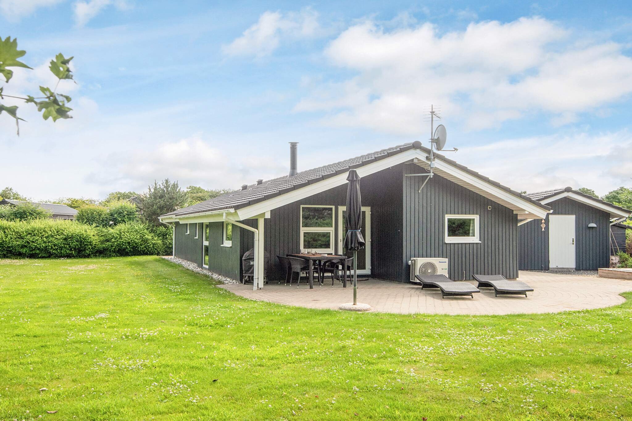 6 Personen Ferienhaus in Oksbøl-By Traum