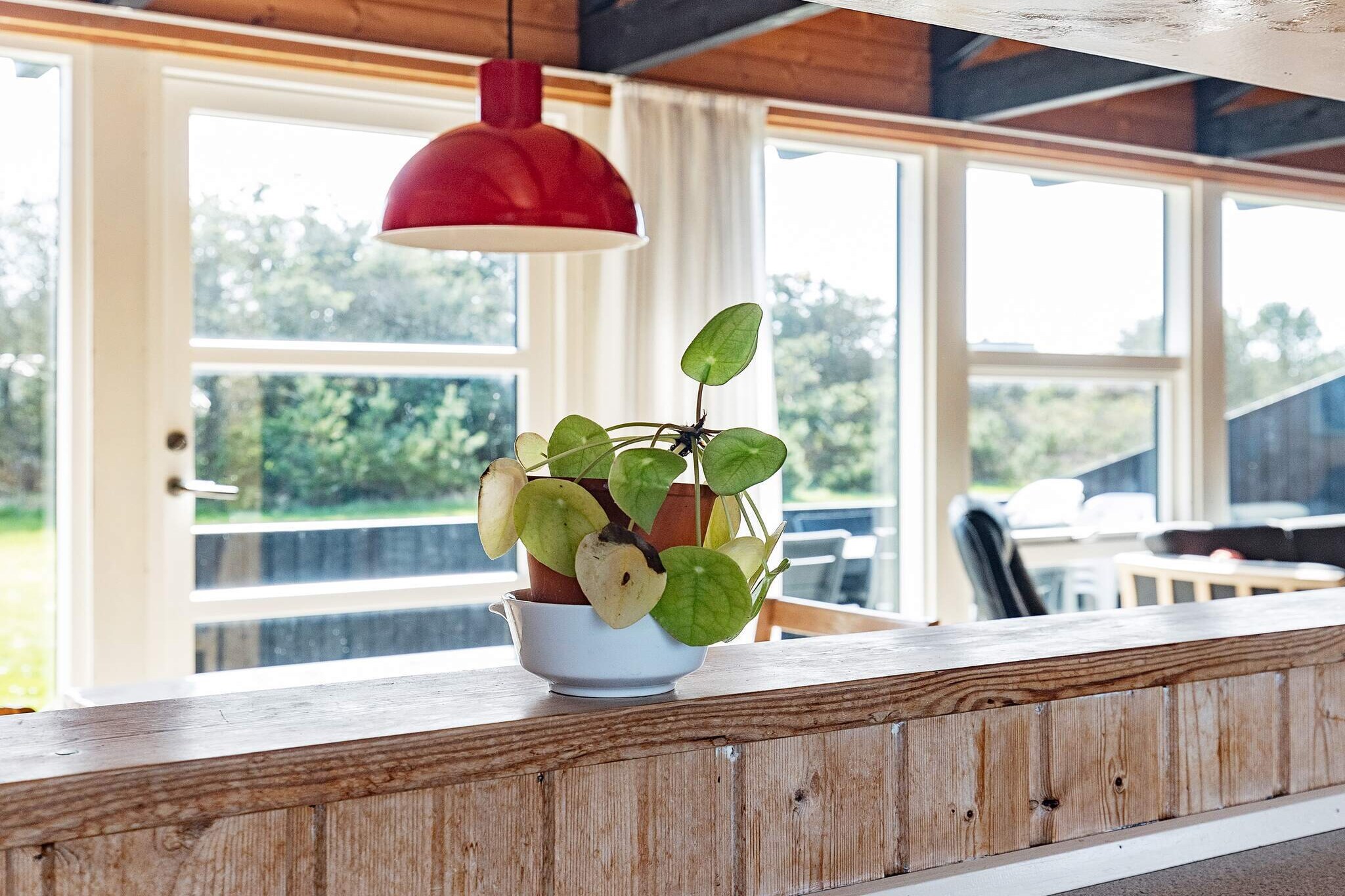 open kitchen(cooker(electric), hood, coffee machine, dishwasher, fridge-freezer, washing machine), Living/bed room(TV(satellite, german television channels, danish TV channels (DR1 and TV2))), bedroom(double bed), bedroom(double bed), bedroom(2x bunk bed), bedroom(2x bunk bed), bathroom(floor heating)(bathtub or shower, washbasin, toilet), bathroom(floor heating)(bathtub or shower), Bubble bath(indoor, heated), sauna(indoor, heated), heating(electric), terrace, play equipment, air to air heatpump