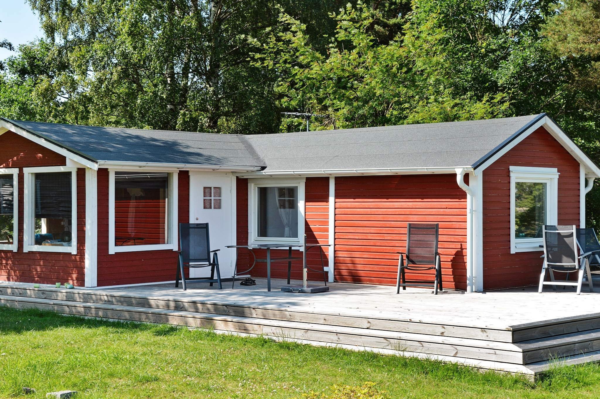 More about the cottage Renovated in 2023, only 10 m from the ocean! With a big patio around the house and panoramic view over the beautiful archipelago of Blekinge. You can also experience this breathtaking view even from the living room and of course you still got this lovely ocean scene from the glass patio. Swedish TV: Yes Distance from your cabin: Neighbor: 10 m You will definitely spend a lot of time in this beautiful environment and just gaze over the lovely and restful ocean. Just the sound from the ocean does its part to make this holiday home a little oasis of recovery from your daily life. In front of the holiday house there is a small bay where the children can play in the water or maybe make a sandcastle. On the side there is a big grass area for games and different kind of plays, and just 100m away from this lawn there is the bridge. The fishing around the coast of Blekinge is good, varied and exiting. The kitchen is small and donâ€™t have a dining area, but is well equipped with a stovetop and an oven. The bathroom is renovated 2012 with both clinker bricks and underfloor heating. The excursion opportunities are amazing! You only have a short car trip down to SkÃ¥neÂ´s long sandy beaches and all their castles and mansions that are in that area. East of the holiday home you have short drive to the charming city of Karlskrona. You can also by car or ferries visit one of the small beautiful islands in the archipelago, where you will guaranteed find a small quiet bay if that is what you are looking for. If you travel north you will soon find yourself in the deep forest of SmÃ¥land, where you can find berries, mushrooms and wild animals if that sounds tempting, or you can visit one of the world famous glassblowing facilityâ€™s. Welcome to a perfect place for relaxing and recovery!