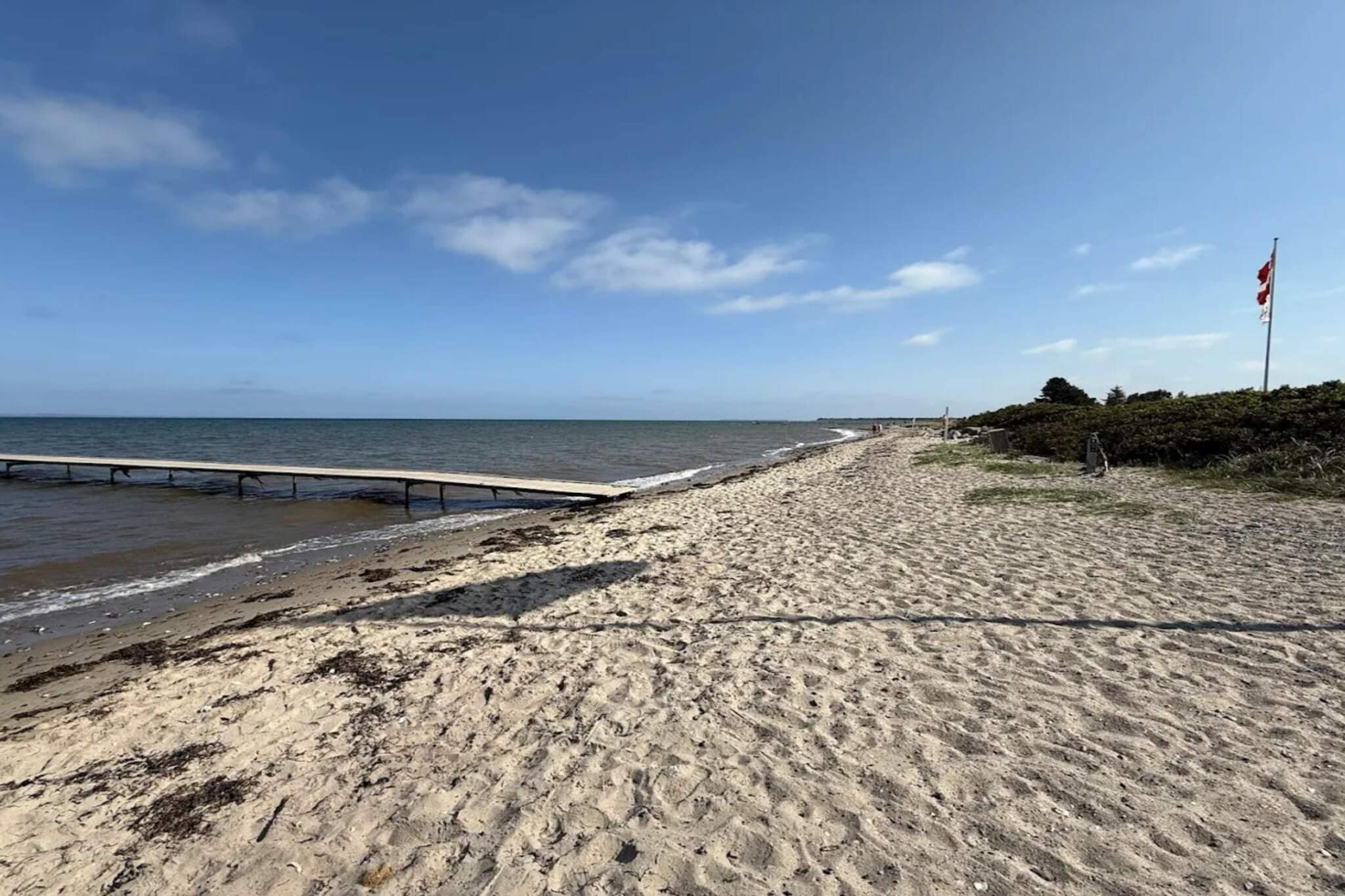 Luxe villa met zwembad aan zee - Waterzicht