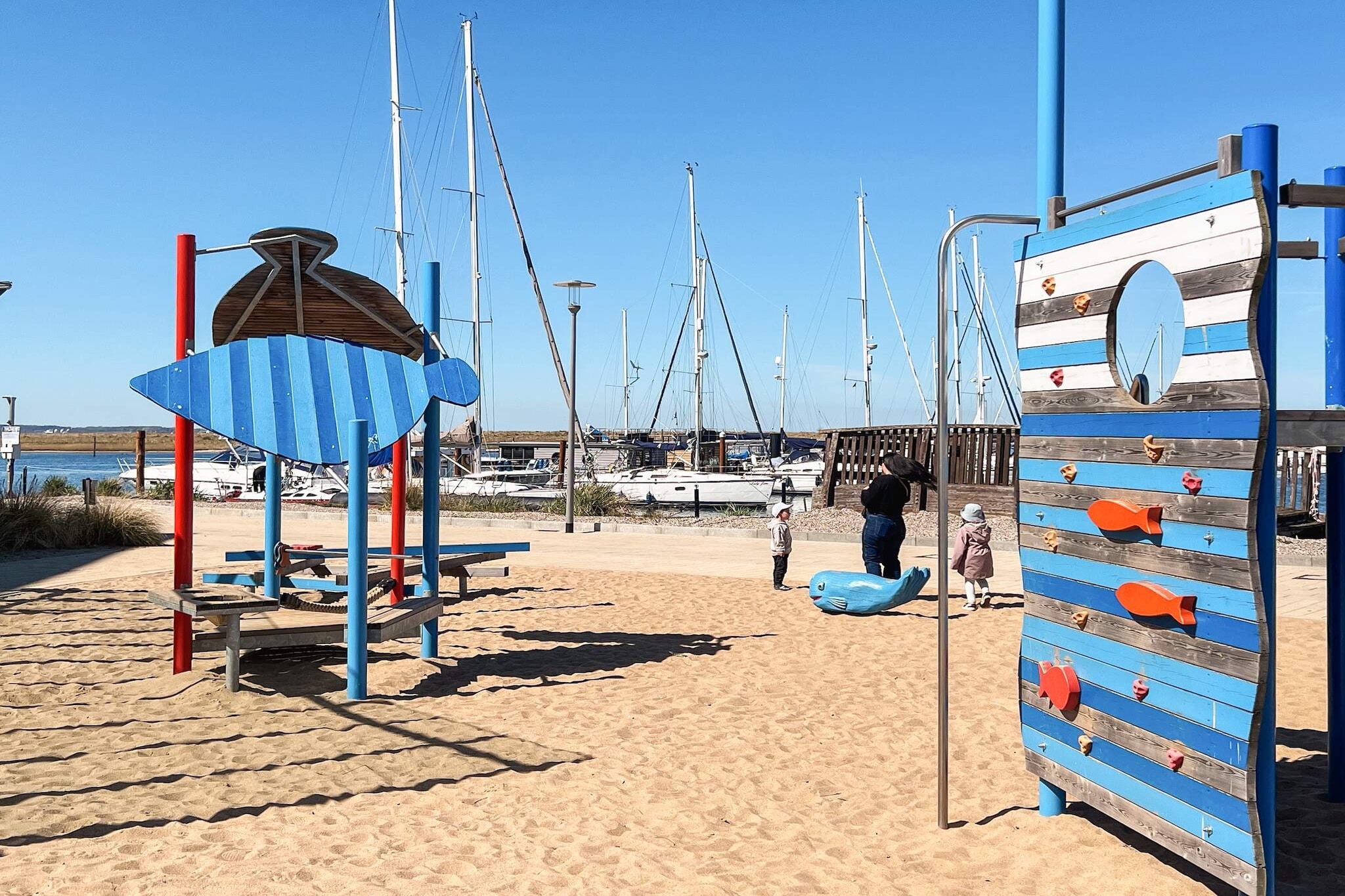 Villa aan de promenade met exclusieve uitstraling - Waterzicht