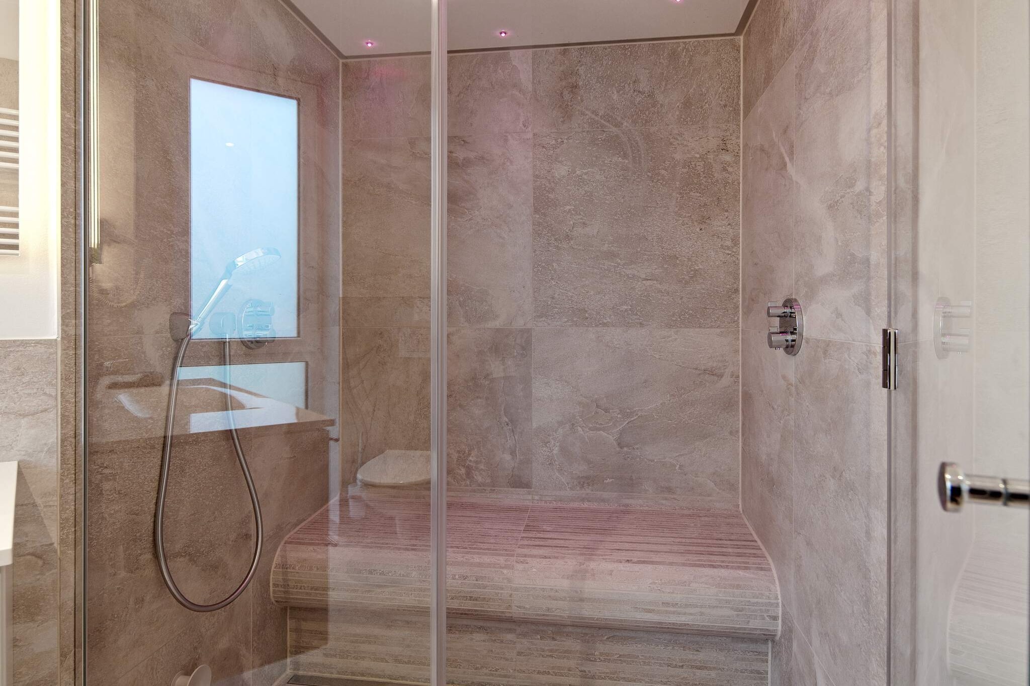 Villa aan de promenade met exclusieve uitstraling - Binnen