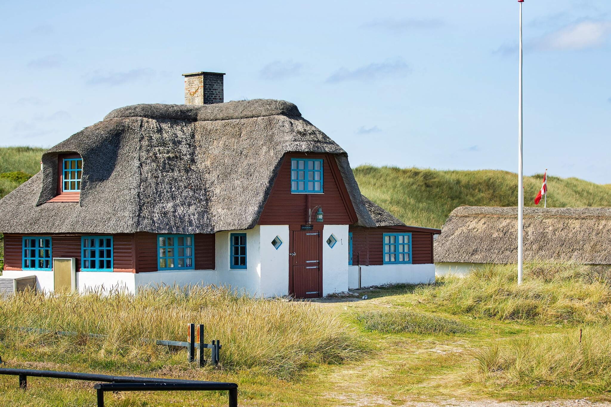 Charming Seaside Cottage