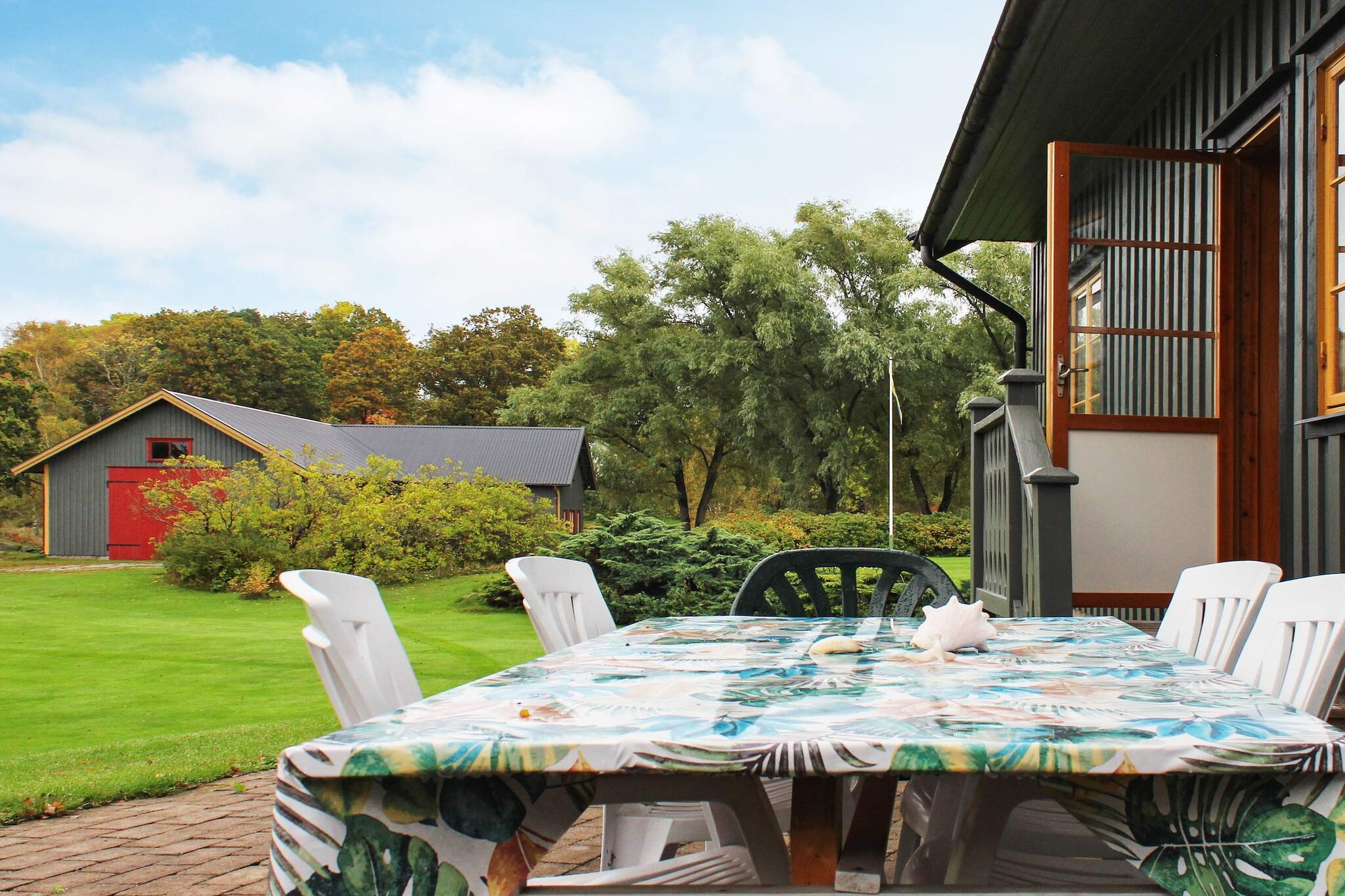 5 person holiday home in ASKERÖARNA-By Traum