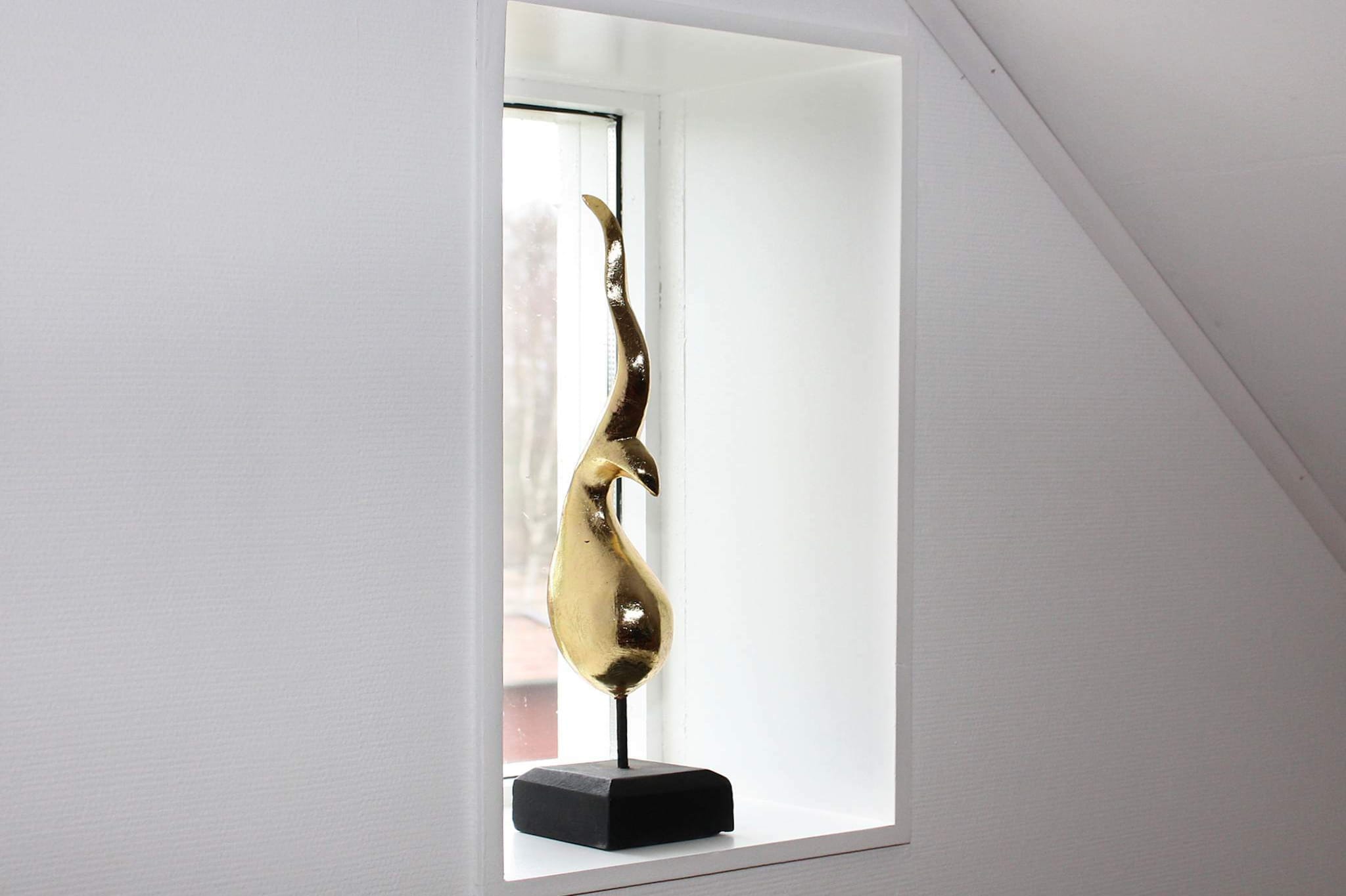 Internet Access DSL, open kitchen(cooker(electric), hood, coffee machine, microwave, fridge-freezer, high chair, water from well), Living/bed room(single folding bed, TV(swedish TV channels), DVD player, radio, CD player, air to air heatpump), bedroom(double bed), bedroom(2x single bed), bathroom(washbasin, toilet), bathroom(tumble dryer, washbasin, shower, toilet, washing machine), heating(electric), terrace(garden furniture, BBQ), parking