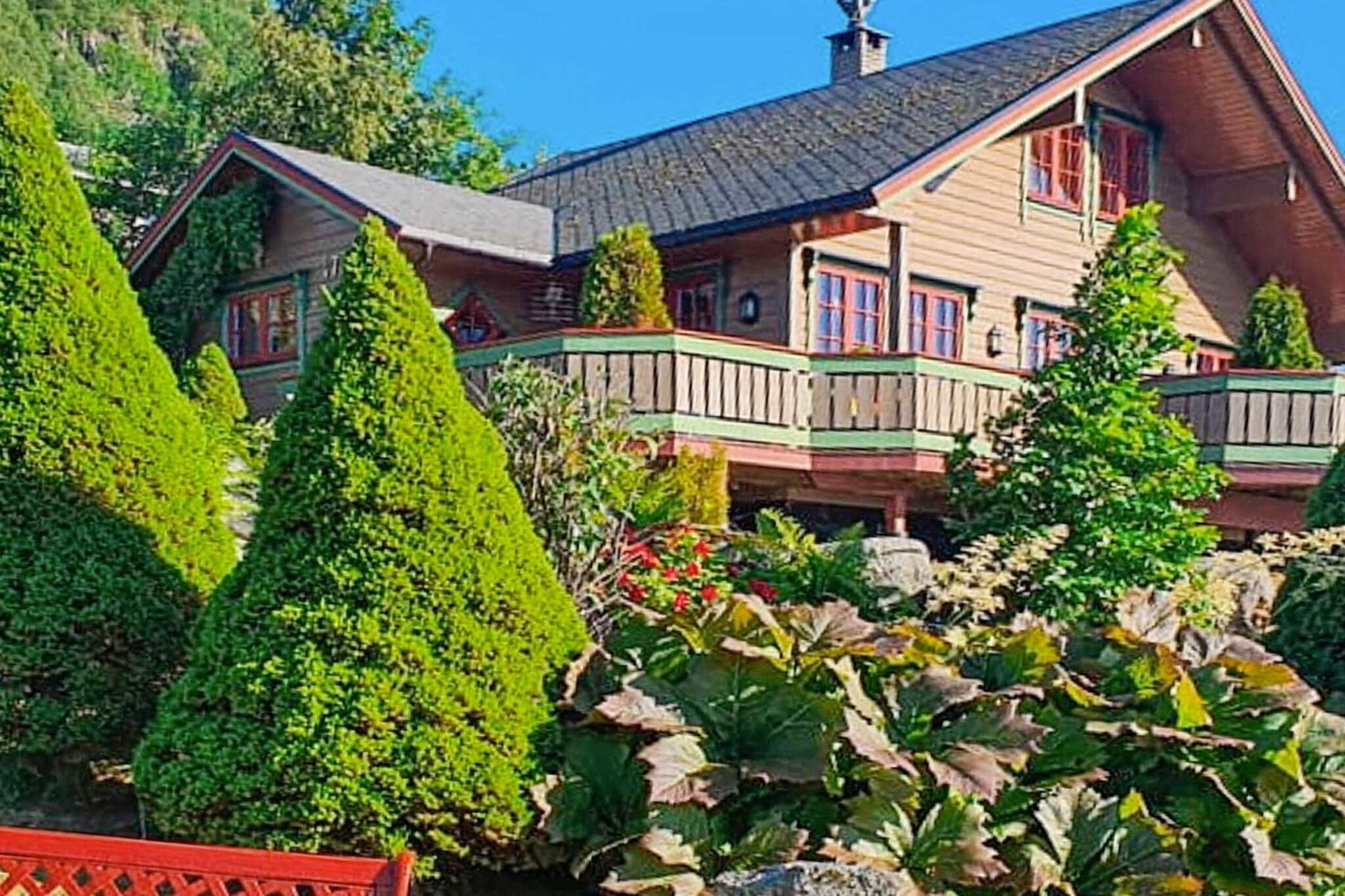 9 person holiday home in HUNDEIDVIK-By Traum