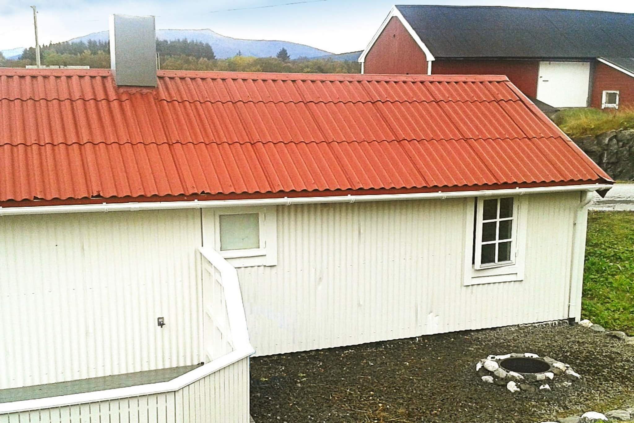 open kitchen(floor heating)(cooker(electric), hood, coffee machine(filter), microwave, dishwasher, fridge, freezer(200-249L), tumble dryer, washing machine), Living/bed room(floor heating, 18 m2)(double folding bed, TV(satellite, german television channels)), bedroom(2x single bed), bathroom(bathtub or shower, washbasin, toilet), heating(electric), terrace(19 m2), garden furniture, BBQ