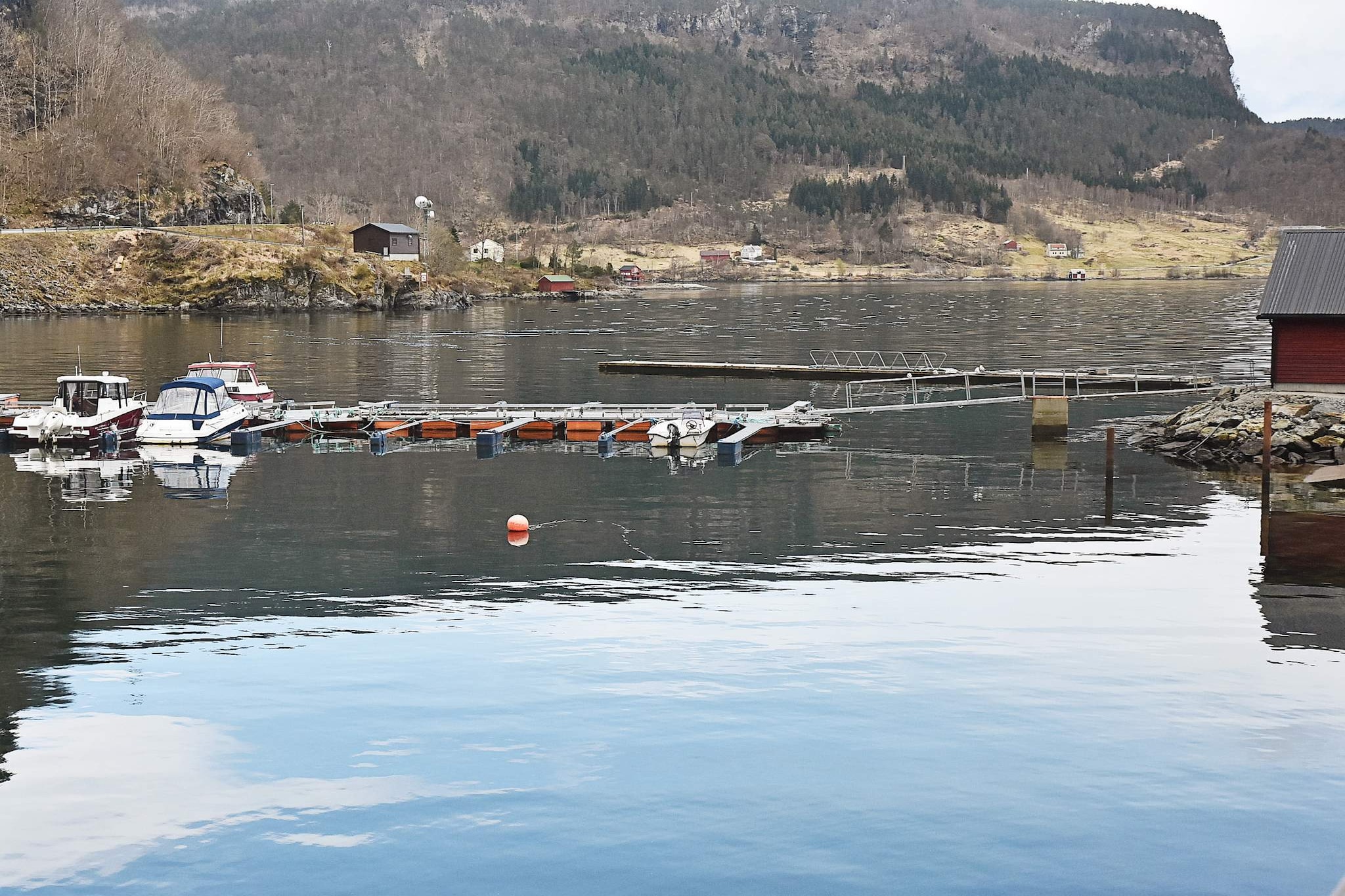 Maison de vacances pour 6 a Leirvik i Sogn - Vue sur l'eau