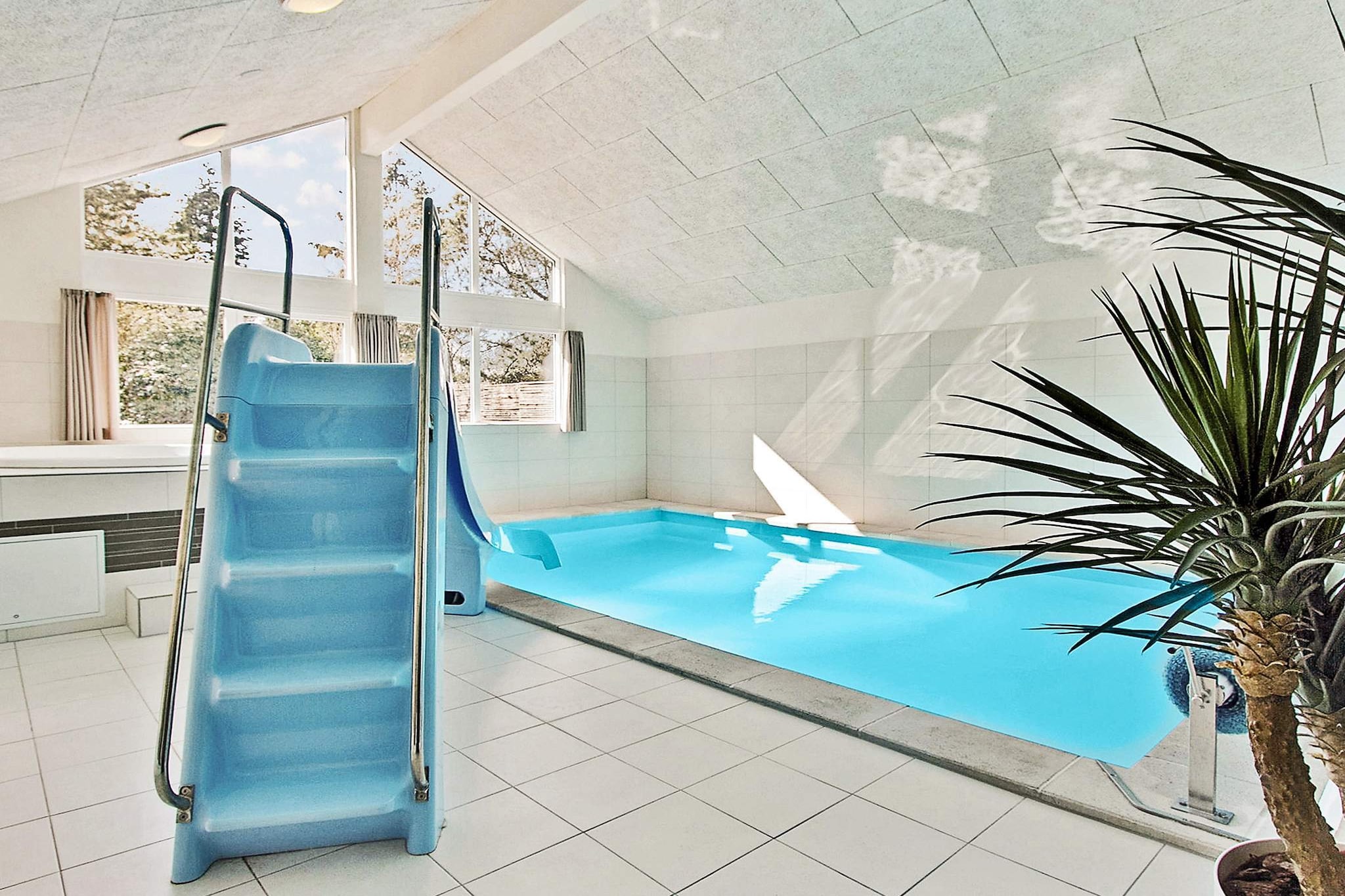 Luxe vakantieverblijf in Liseleje - Zwembad