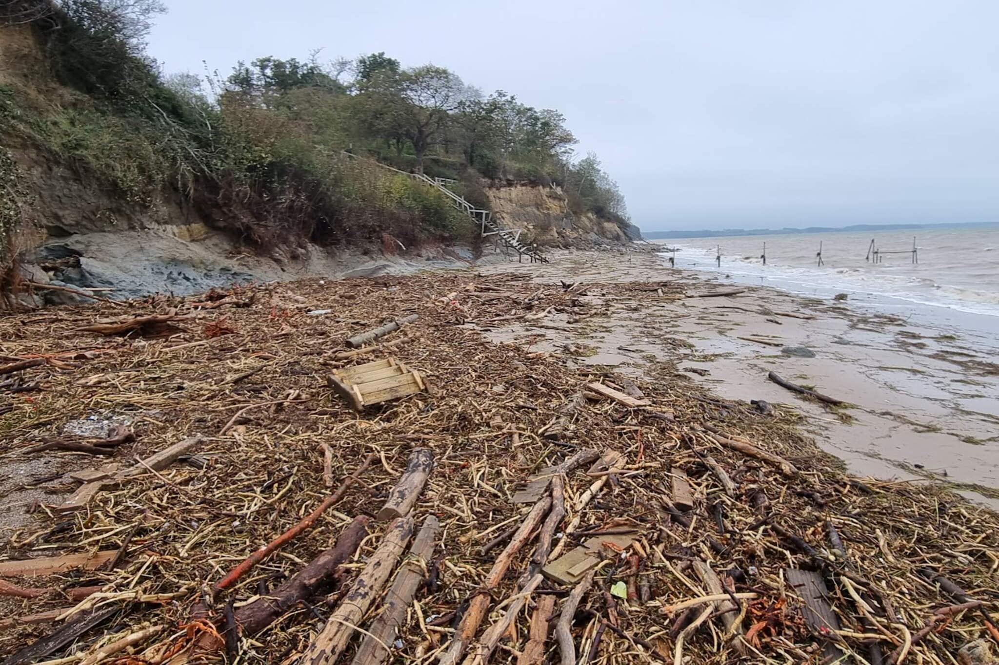 Seaside Retreat with Spa - By Traum Ferienwohnungen-Water view