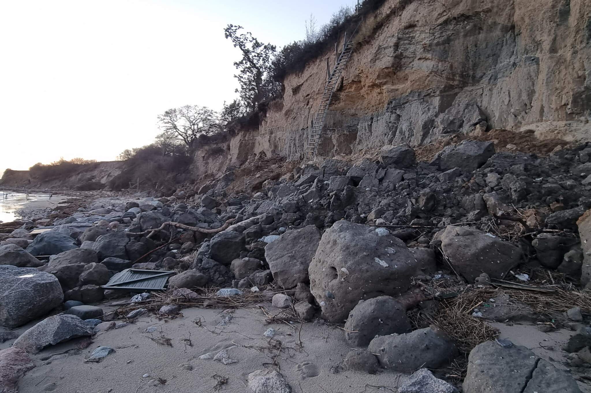 Seaside Retreat with Spa - By Traum Ferienwohnungen-Water view