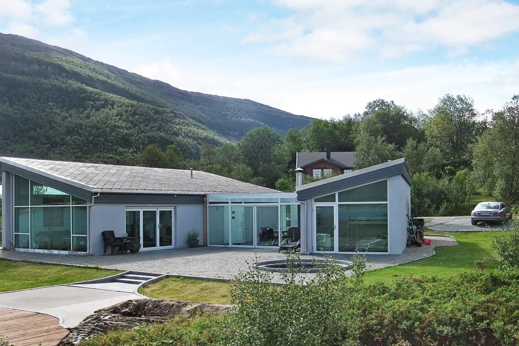 9 person holiday home in Inndyr