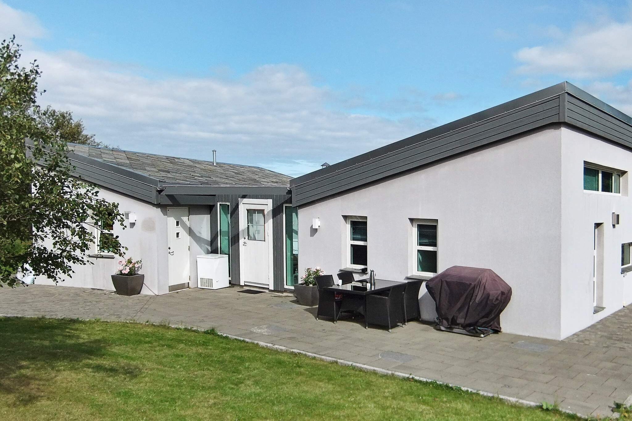 9 person holiday home in Inndyr