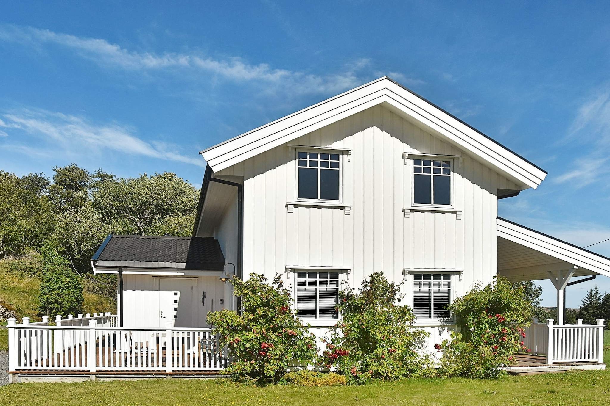 Internet Access DSL, open kitchen(cooker(electric), hood, coffee machine(filter), microwave, dishwasher, fridge, freezer(> 250L), washing machine, high chair), Living/bed room(78 m2)(single bed, double folding bed, TV(satellite, german television channels, norvegian TV channels ), radio, CD player), Living/bed room, bedroom(2x bunk bed, cot), bedroom(2x bunk bed), bedroom(3x single bed), bedroom(single bed, double bed), bathroom(bathtub or shower, washbasin, toilet), bathroom(floor heating)(bathtub or shower, washbasin, toilet), heating(electric), terrace(38 m2), terrace(roofed, 32 m2), garden furniture, BBQ, parking, darts, fish cleaning table