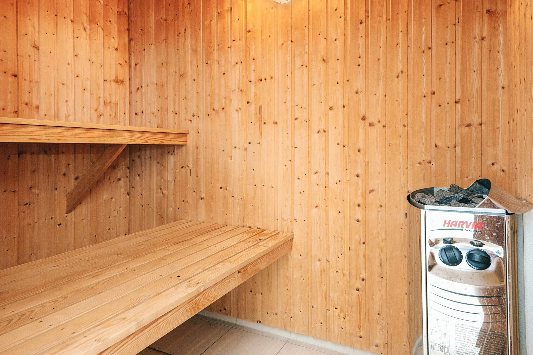 Luxe zwembadresort in Henne - Sauna