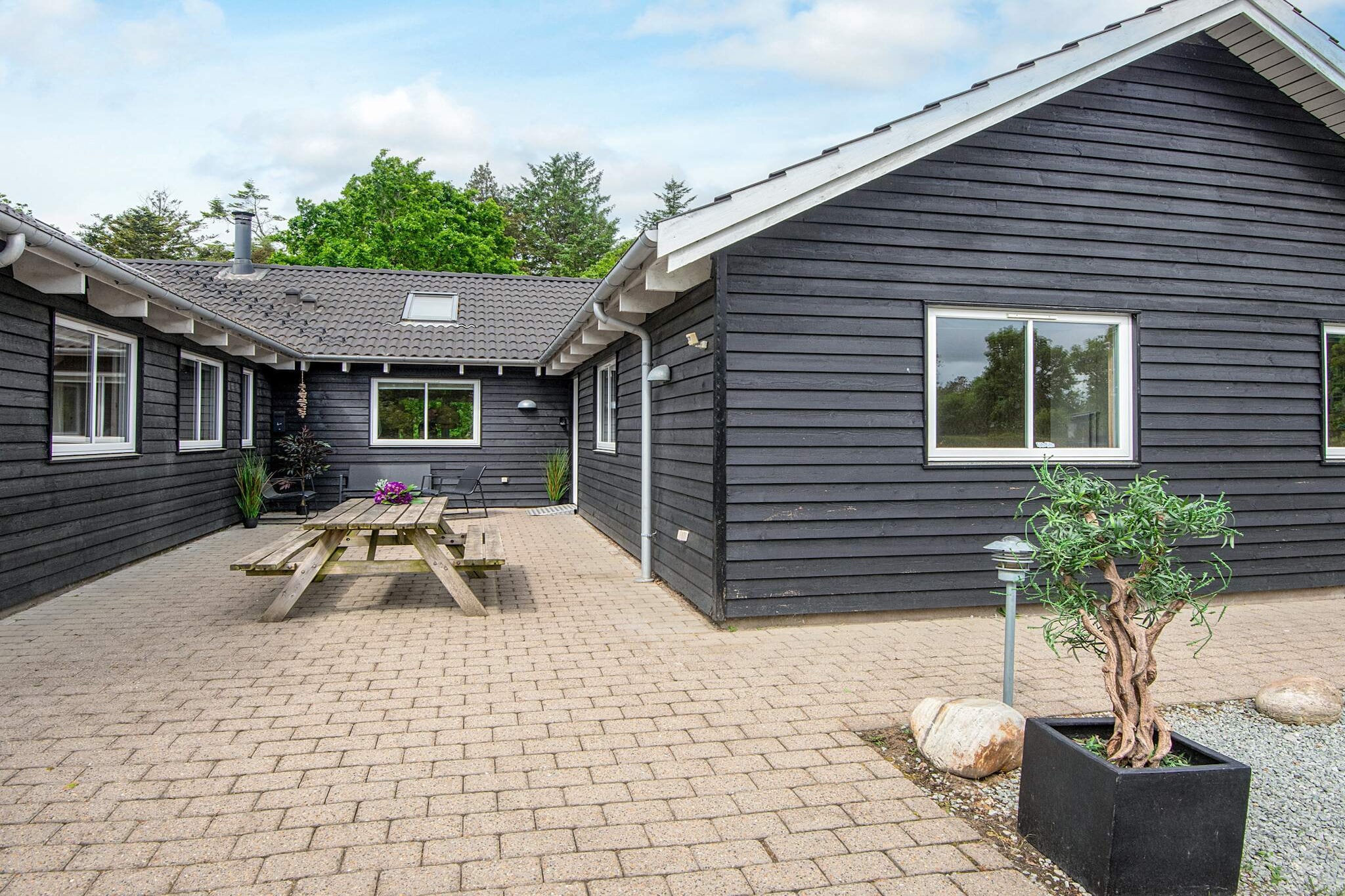 Luxe zwembadresort in Henne