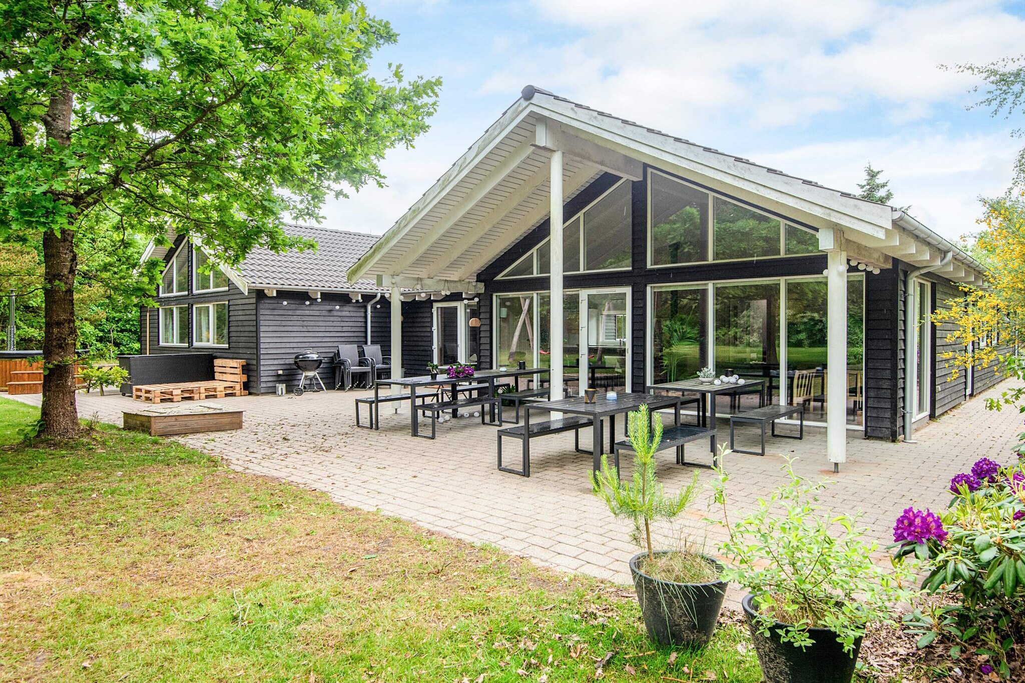 Luxe zwembadresort in Henne - Uitzicht