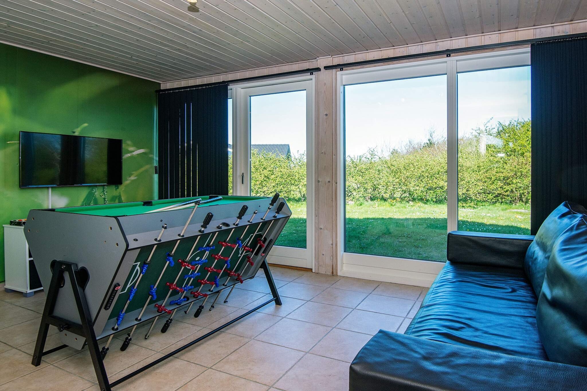 Well furnished holiday cottage located in quiet surroundings. 4 bedrooms and a whirlpool and sauna. The living room is the natural centre of the house. The activity room has table tennis, bob game and PlayStation2, this room contains also 1DE. The large lawn is perfect for ball games or a brisk badminton match. No letting to youth groups.A refundable deposit might be charged closer to your check-in date. The security deposit ensures a smooth stay and covers any additional services or consumption charges.This deposit covers utilities consumed during your stay and any additional services that may be taken.The final amount will be adjusted based on actual meter readings, actual usage of extra services, and any remaining balance will be refunded within 21 days after checkout.This deposit simply acts as a prepayment for charges that you would anyways pay for, ensuring a seamless stay and check-out experience.