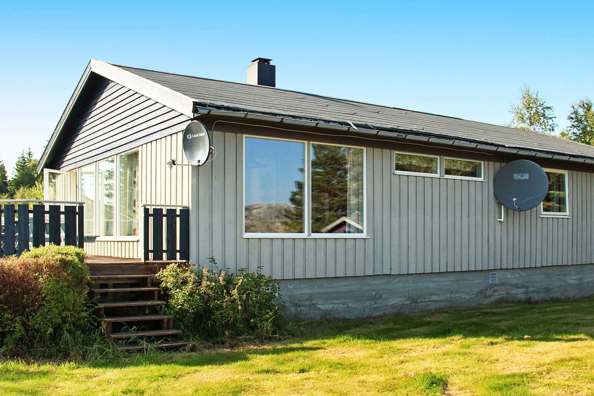 12 person holiday home in KvenvÃ¦r