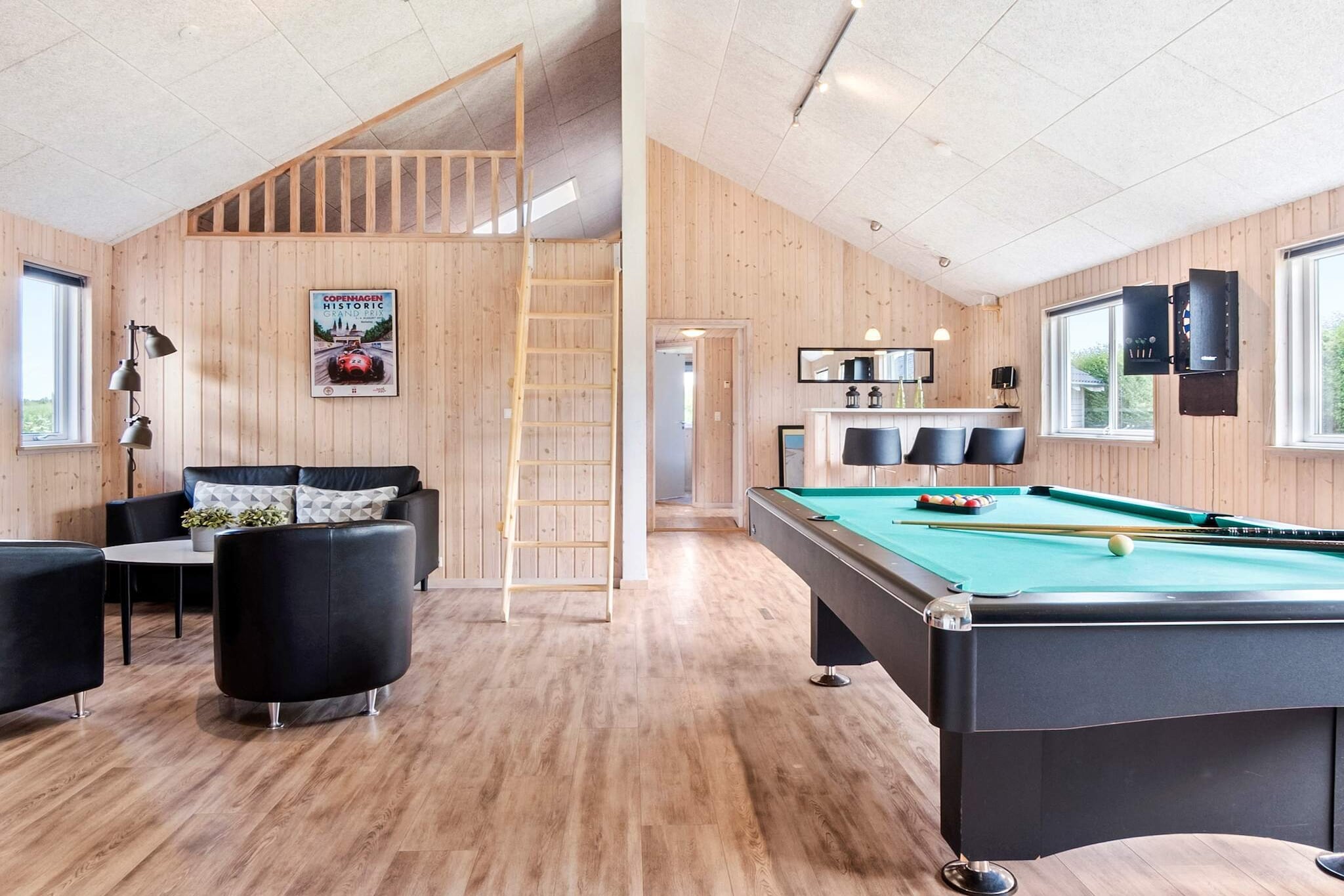 Luxe vakantieverblijf met zwembad aan zee - Buitenlucht