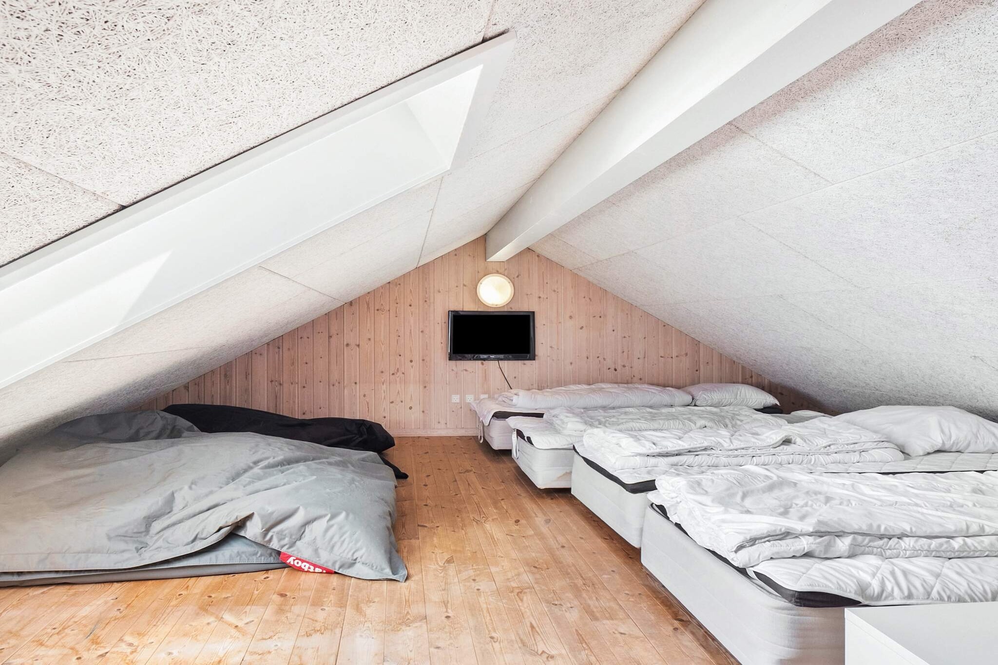 Luxe vakantieverblijf met zwembad aan zee - Buitenlucht