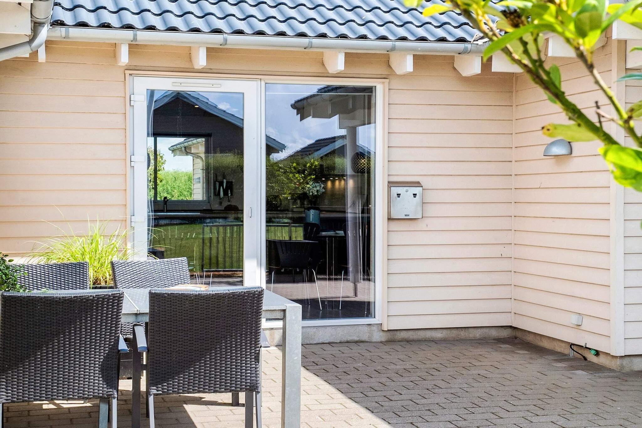 Luxe vakantieverblijf met zwembad aan zee - Buitenlucht