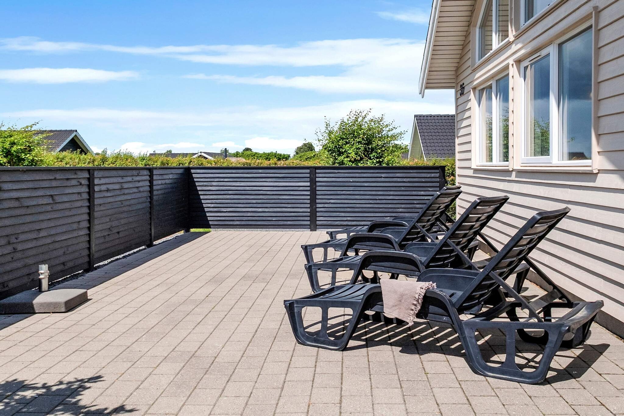 Luxe vakantieverblijf met zwembad aan zee - Buitenlucht