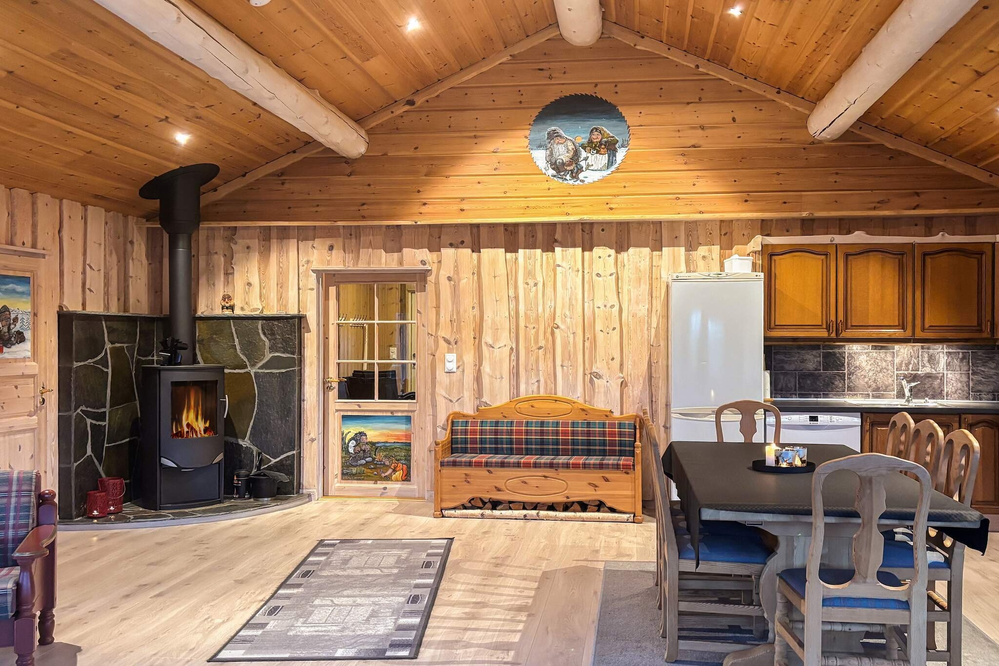 76409 TROLLHYTTA-Binnen