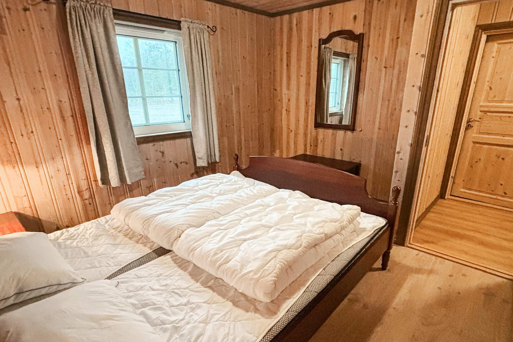 76409 TROLLHYTTA-Binnen