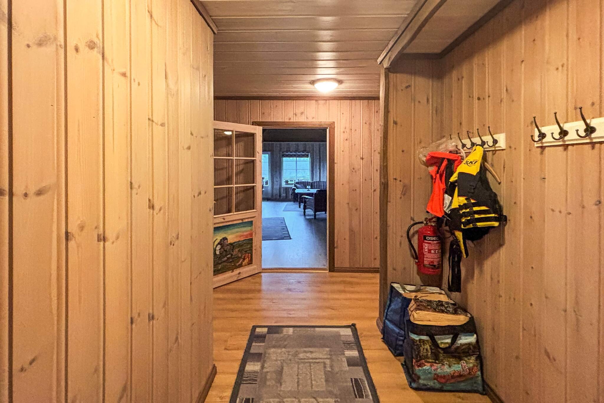 76409 TROLLHYTTA-Binnen