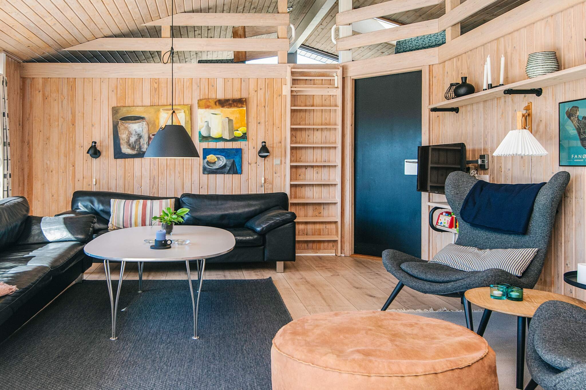 Luxury Retreat by the Beach - Indoor