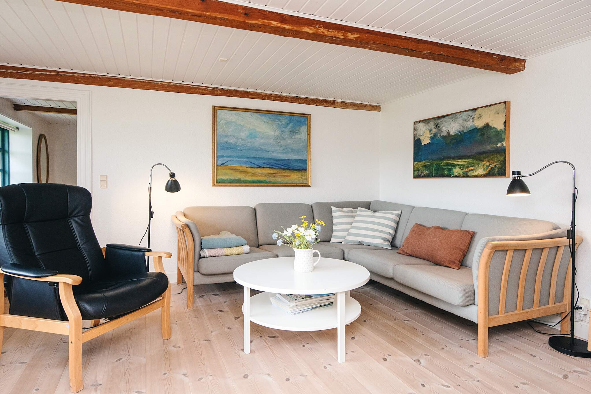 Charming Retreat on Mando - Indoor