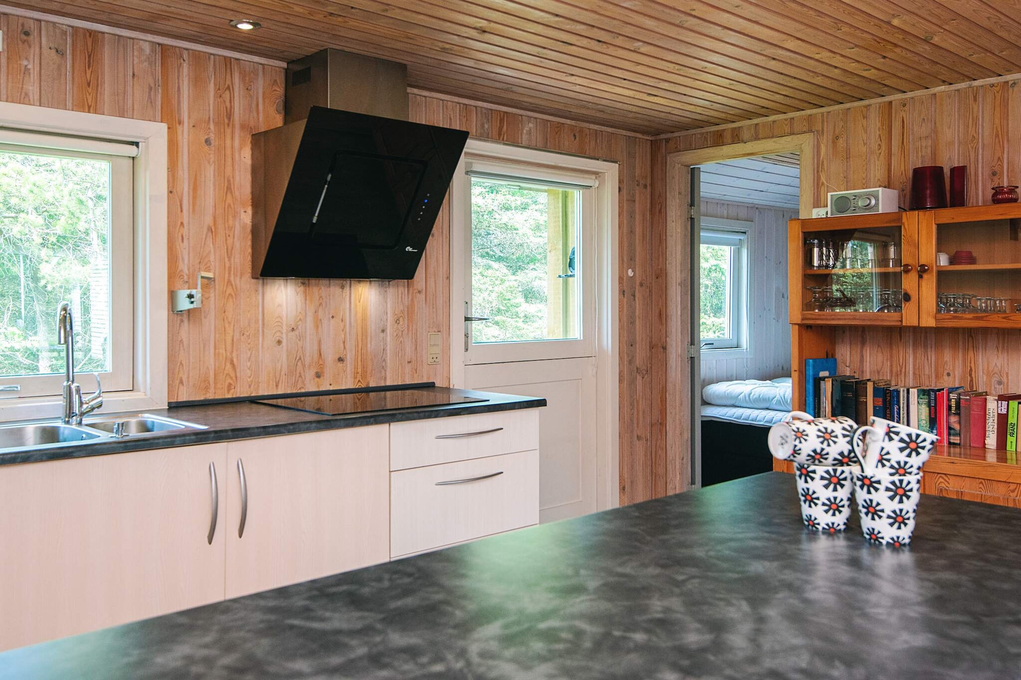 Ruime huisje in dennenbos -- By Traum Ferienwohnungen-Binnen