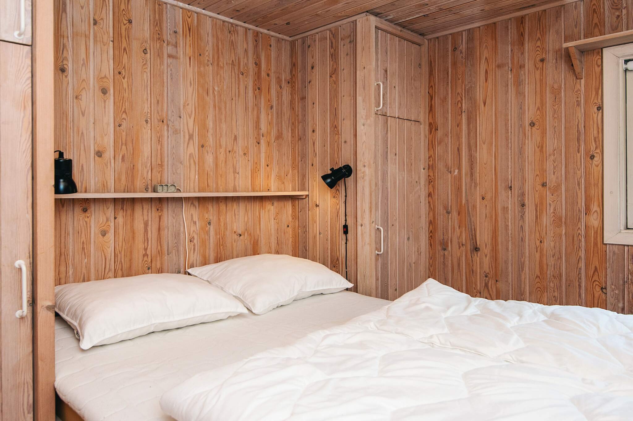 Ruime huisje in dennenbos -- By Traum Ferienwohnungen-Binnen