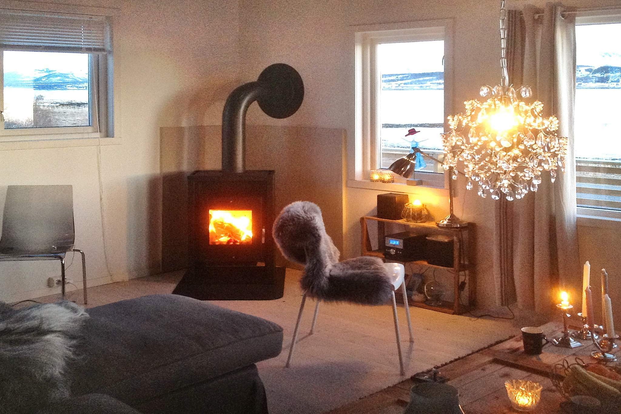 6 person holiday home in Nord-Lenangen